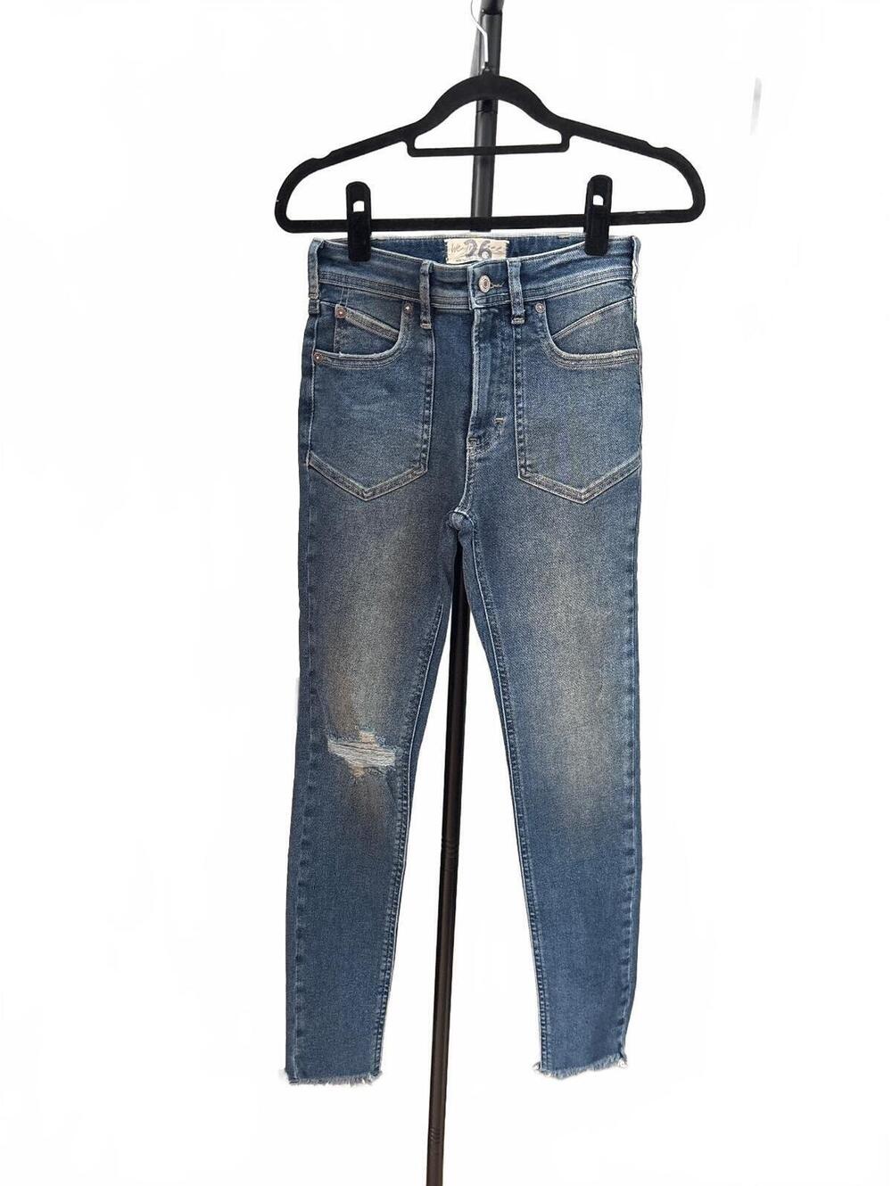 #FP041 NWOT We The Free Siren Straight Leg Jean, Size 25